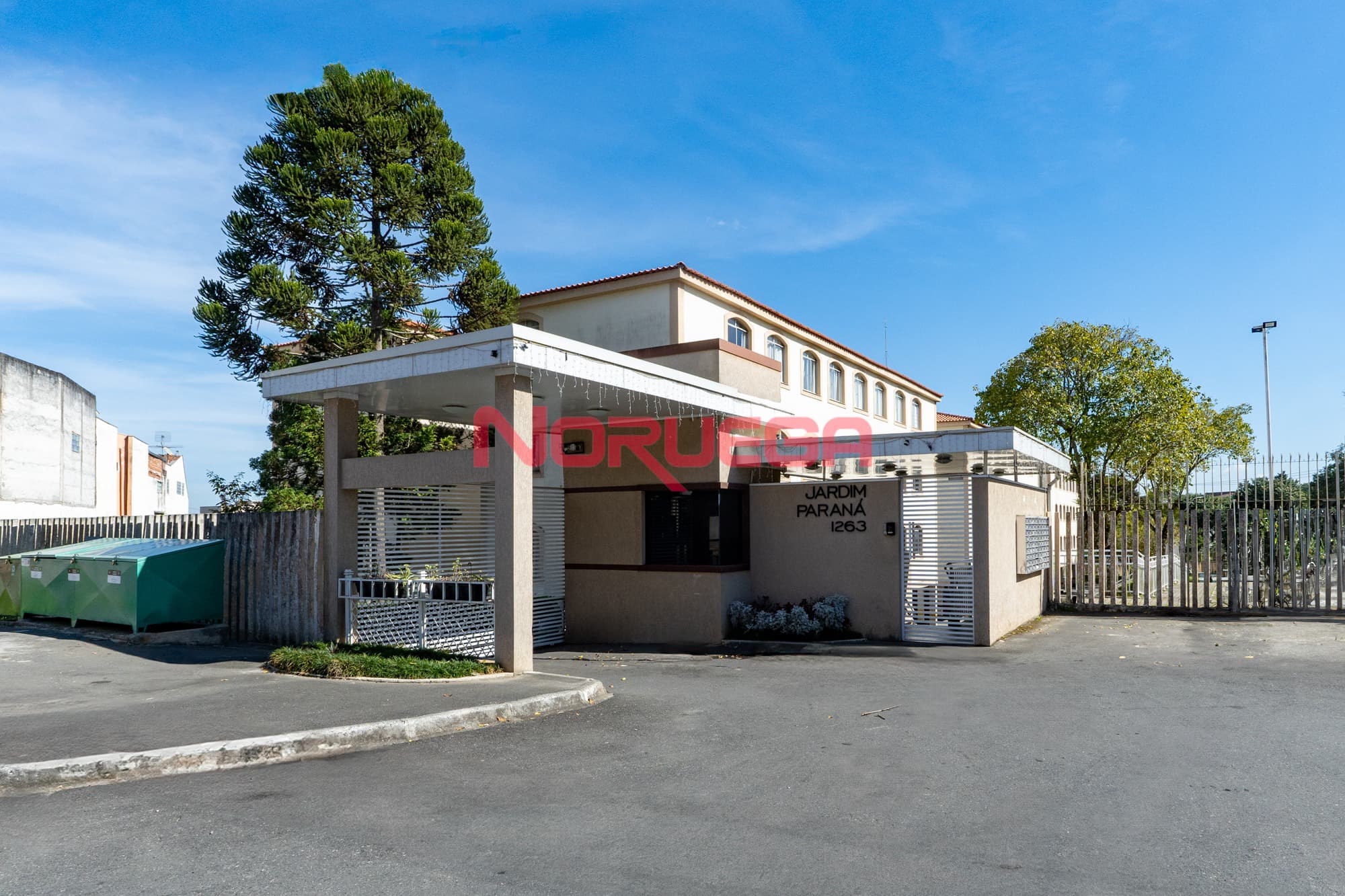 Aluguel de Apartamento de 3 Quartos com Suite e 2 Vagas no Tingui, Curitiba-PR - Confira!